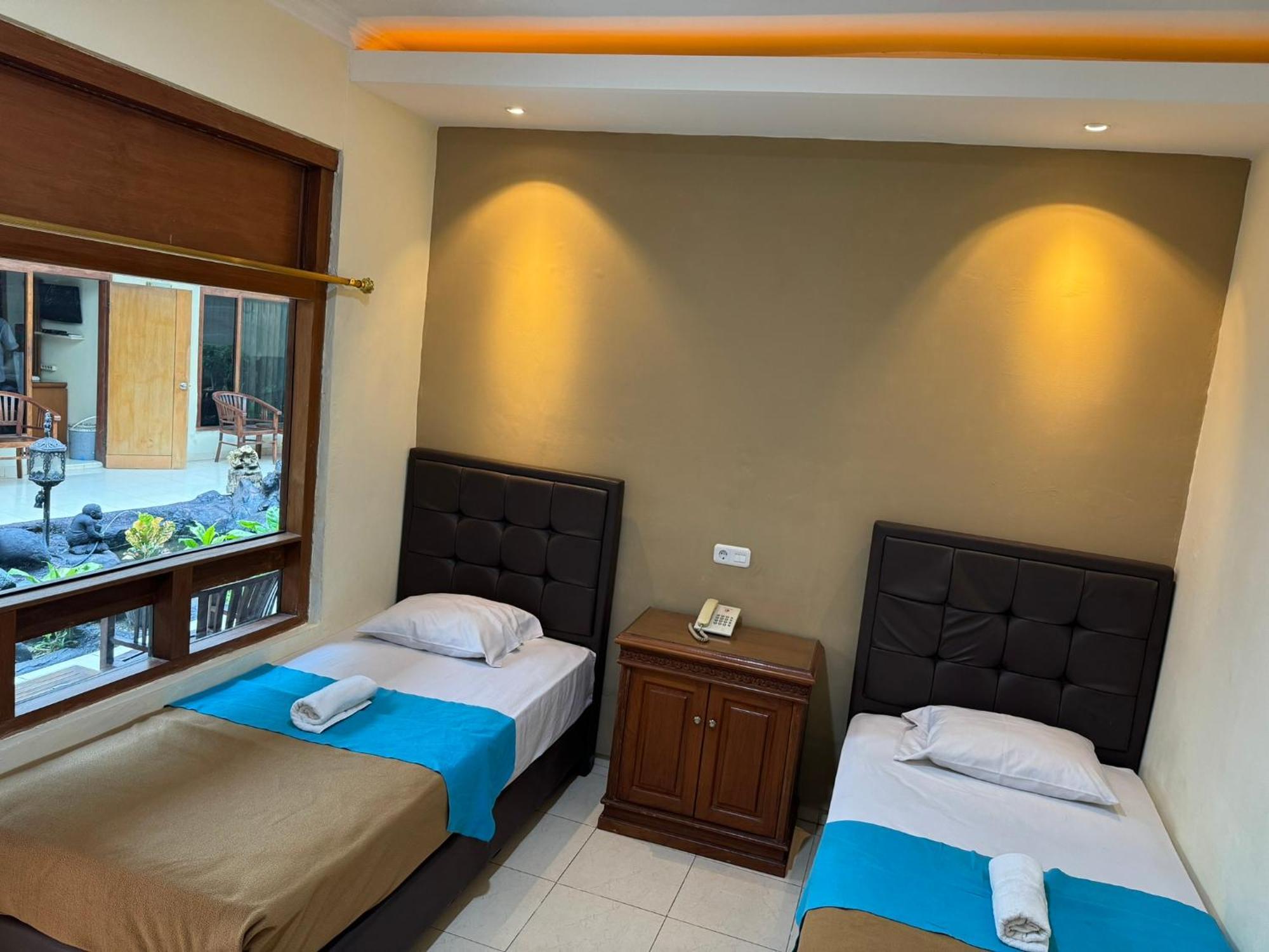 Hotel Priangan Cirebon Extérieur photo
